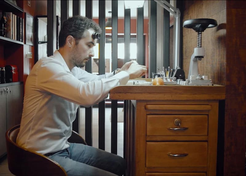 Rafael Simoes Miranda founder of DWISS in a workshop 