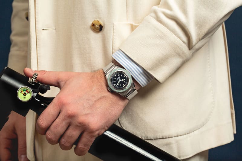Serica 5303 midnight blue watch worn on man wrist