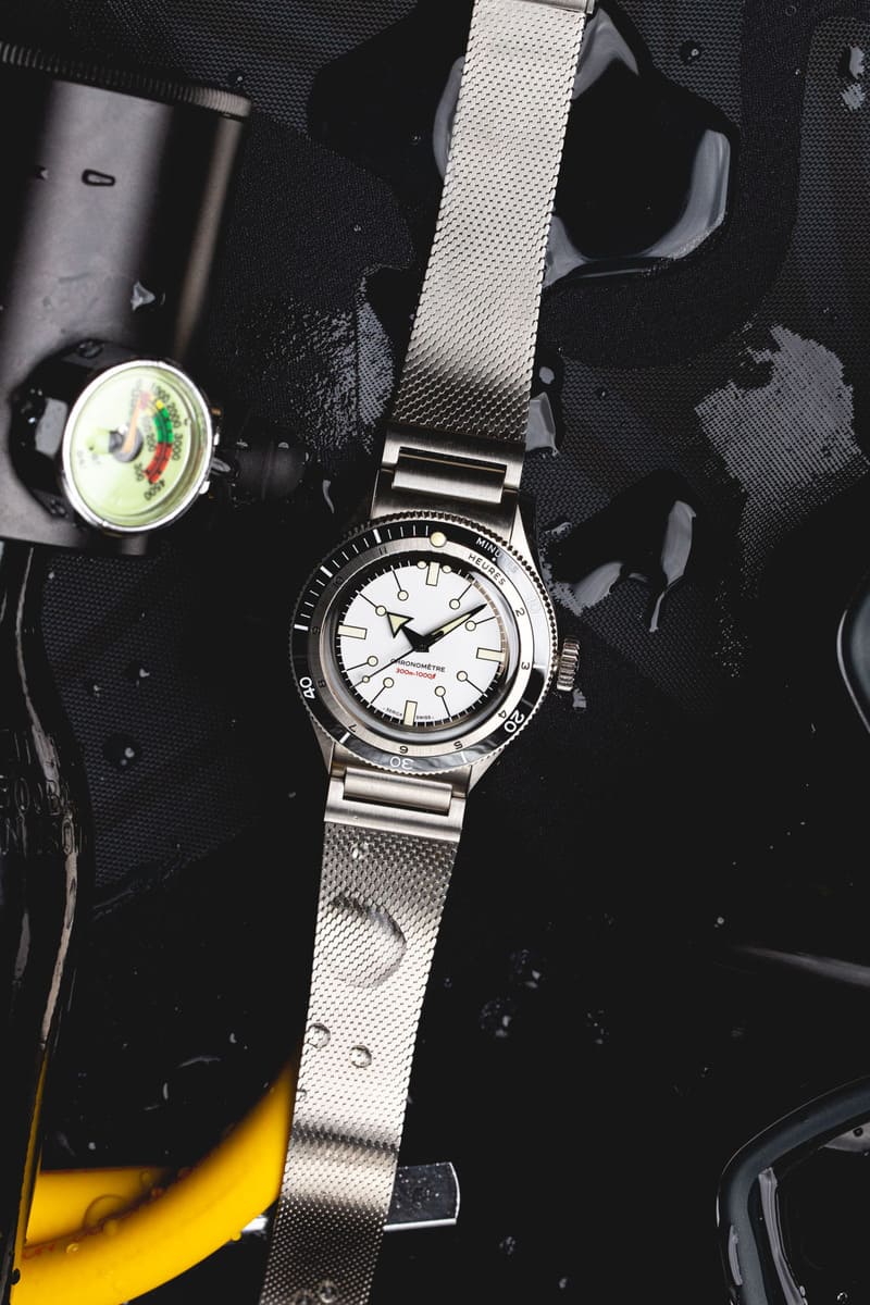 Serica 5303 While dial watch